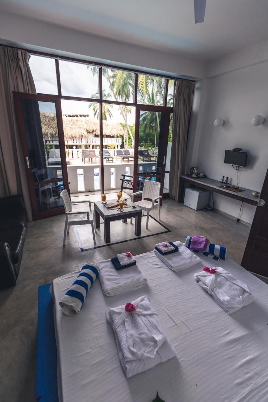 Nirvana Beach Boutique Hotel Netolpitiya Exterior foto